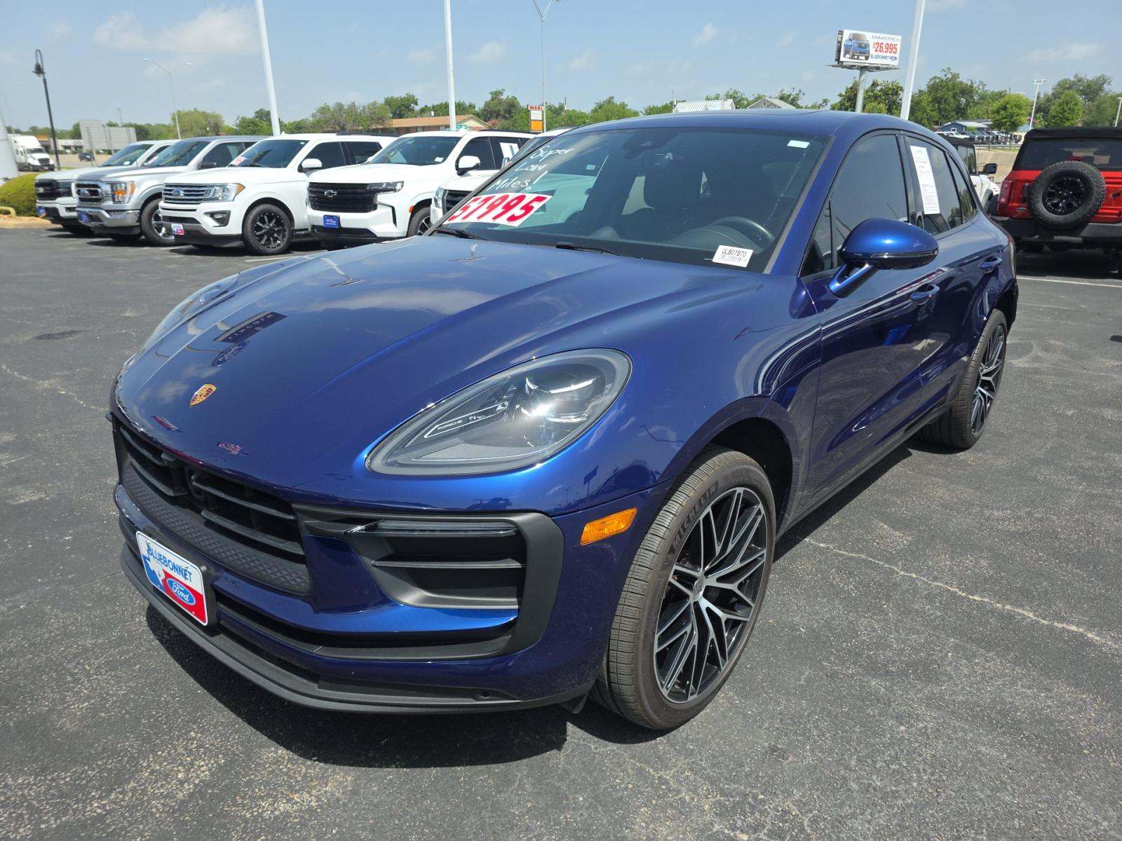 2025 Porsche Macan Base AWD
