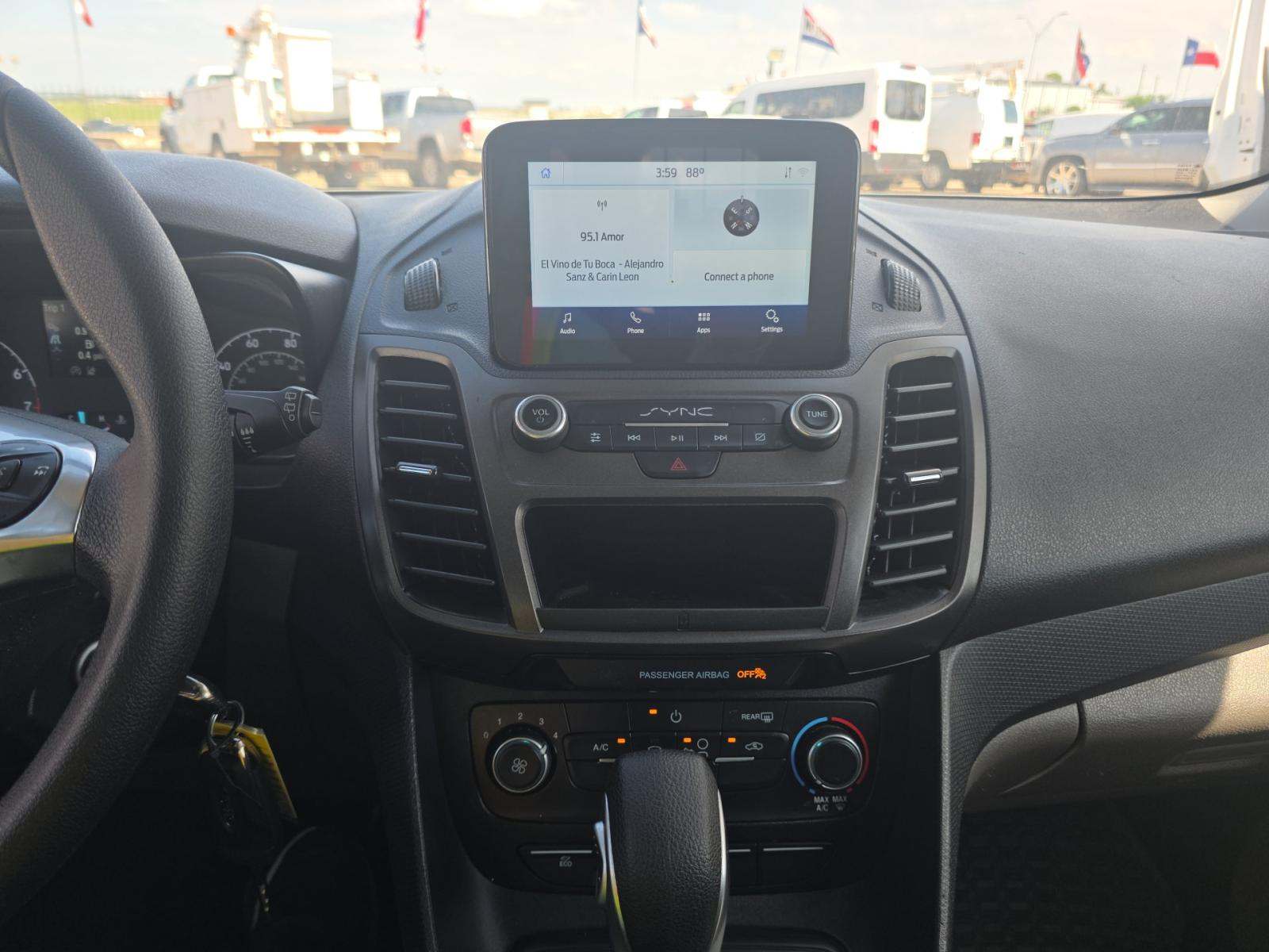 FORD TRANSIT CONNECT - 10