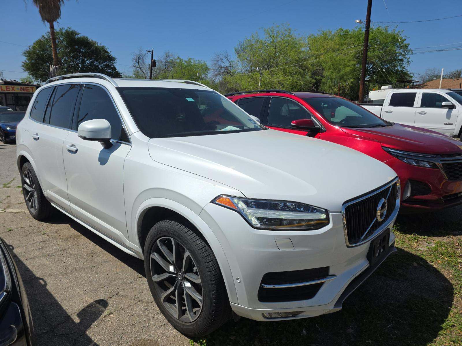 2019 Volvo XC90 T6 Momentum AWD