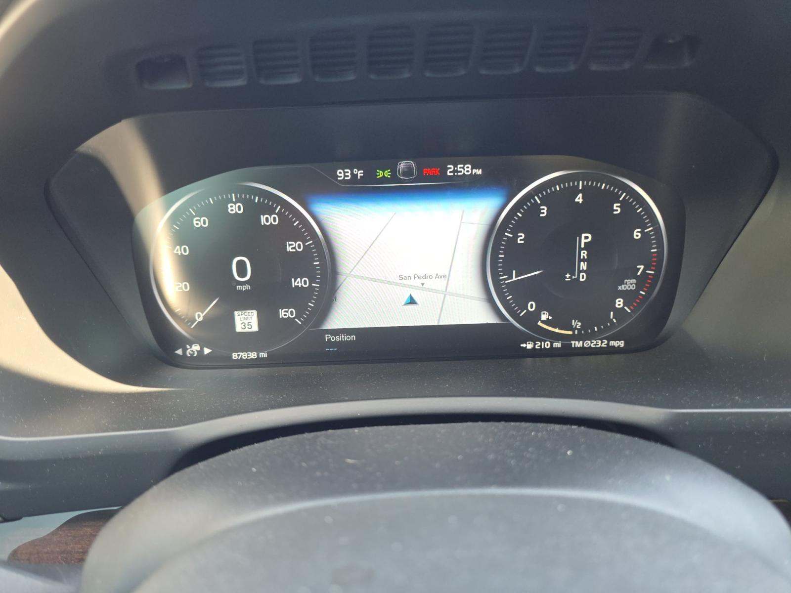 2019 Volvo XC90 T6 Momentum AWD