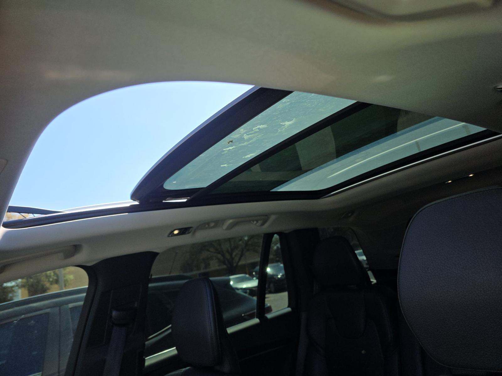 2019 Volvo XC90 T6 Momentum AWD