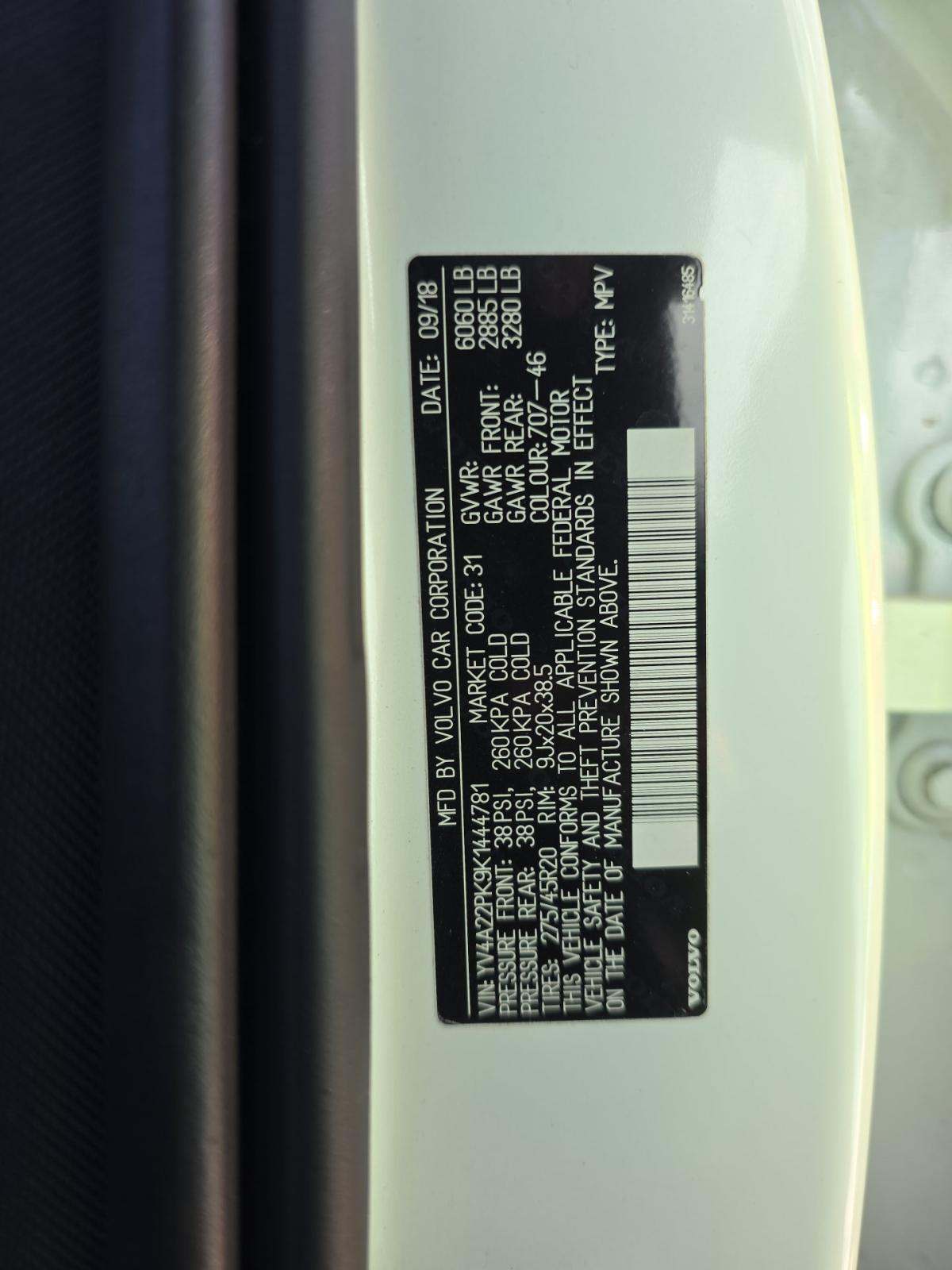 2019 Volvo XC90 T6 Momentum AWD