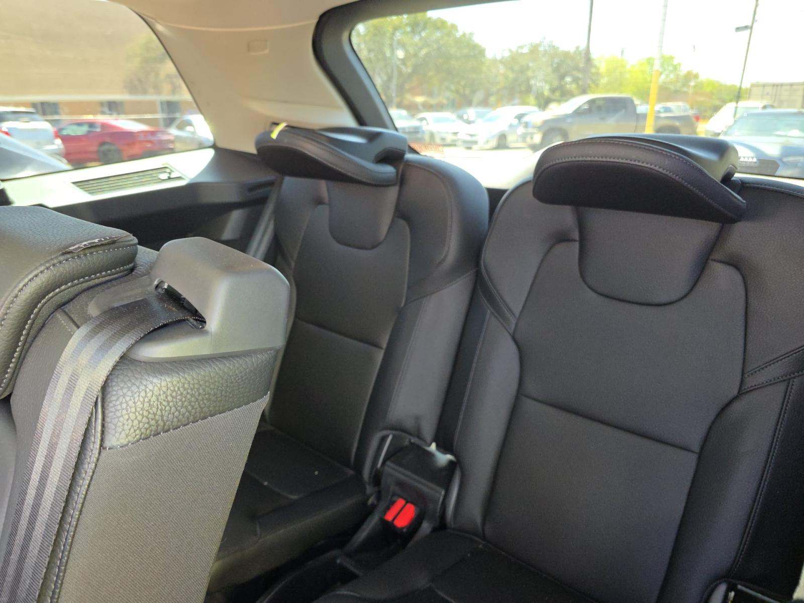 2019 Volvo XC90 T6 Momentum AWD