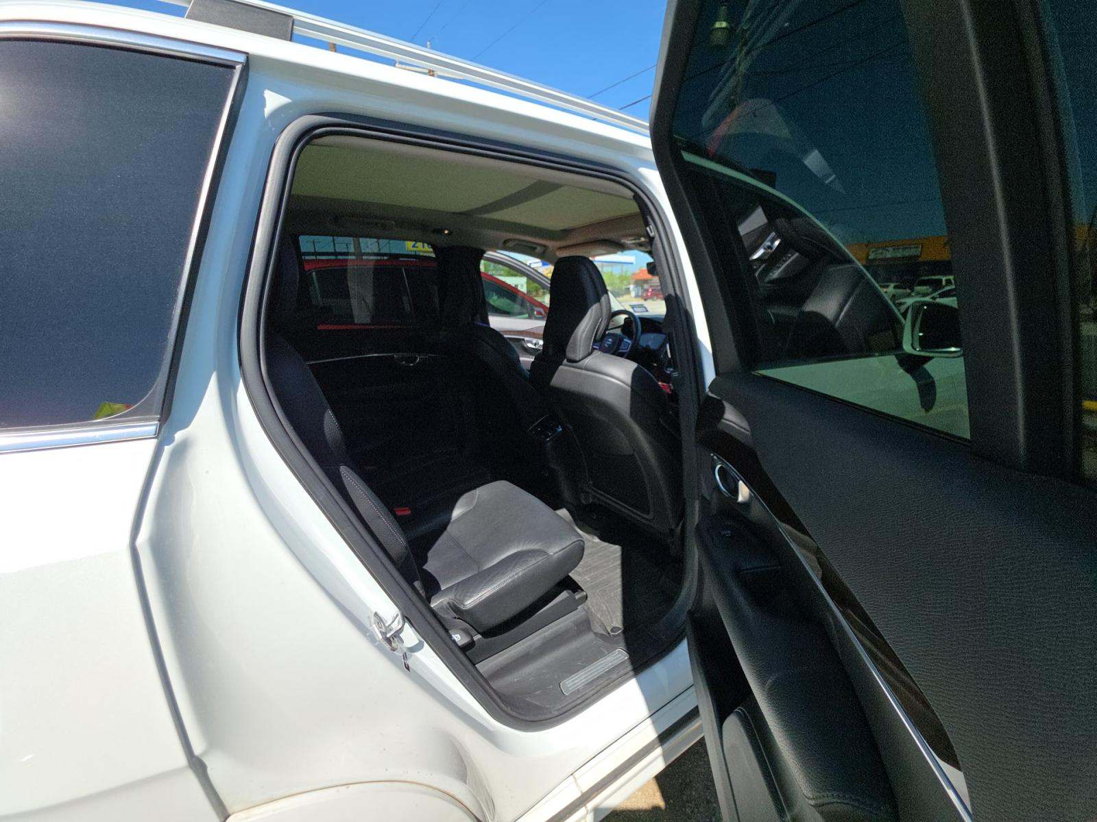 2019 Volvo XC90 T6 Momentum AWD