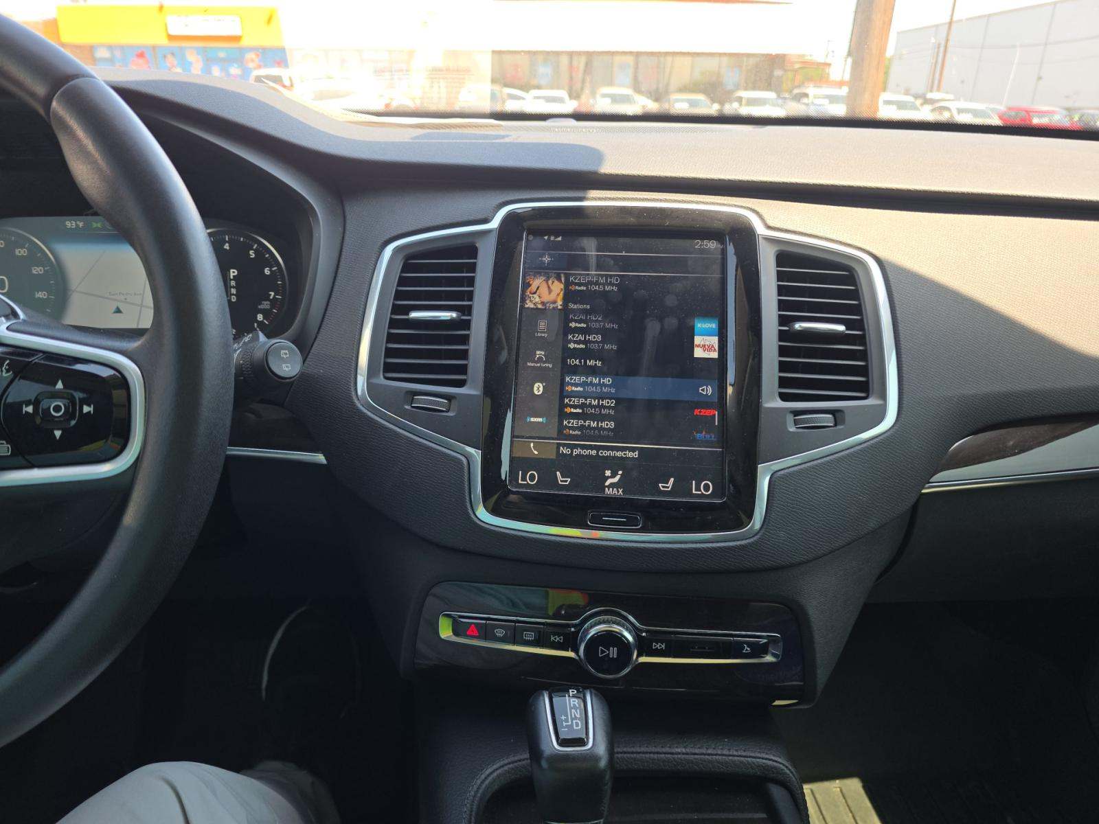 2019 Volvo XC90 T6 Momentum AWD