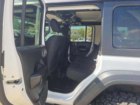 JEEP UNLIMITED SPORT S - 9