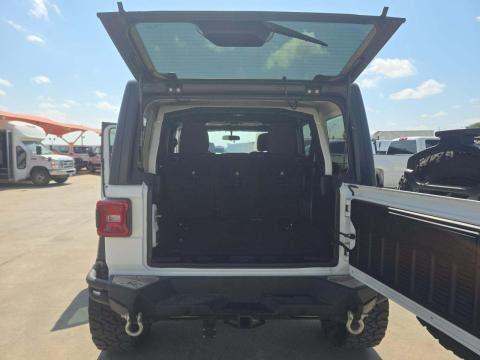 JEEP UNLIMITED SPORT S - 10