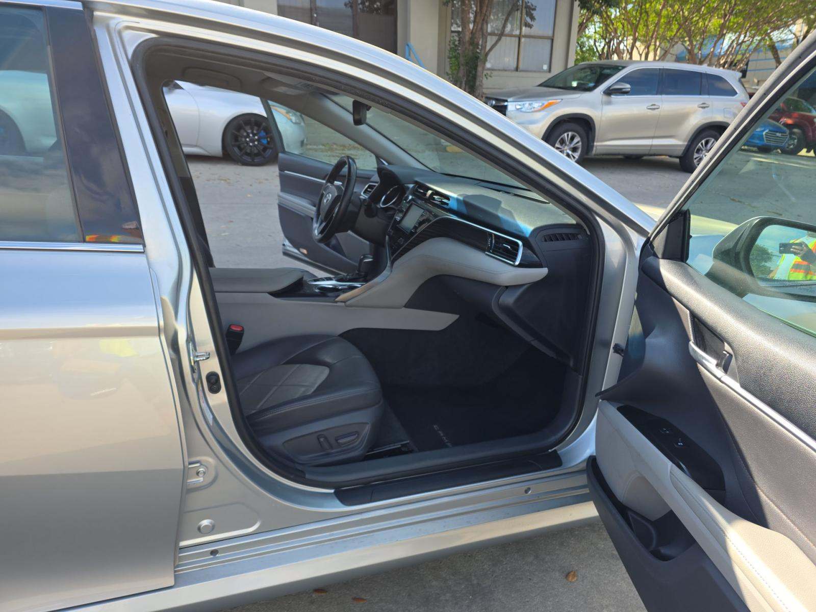 2018 Toyota Camry XLE FWD