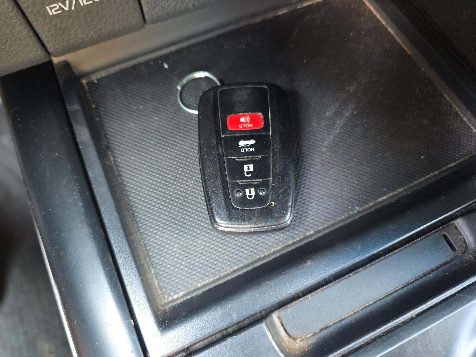 2018 Toyota Camry XLE FWD