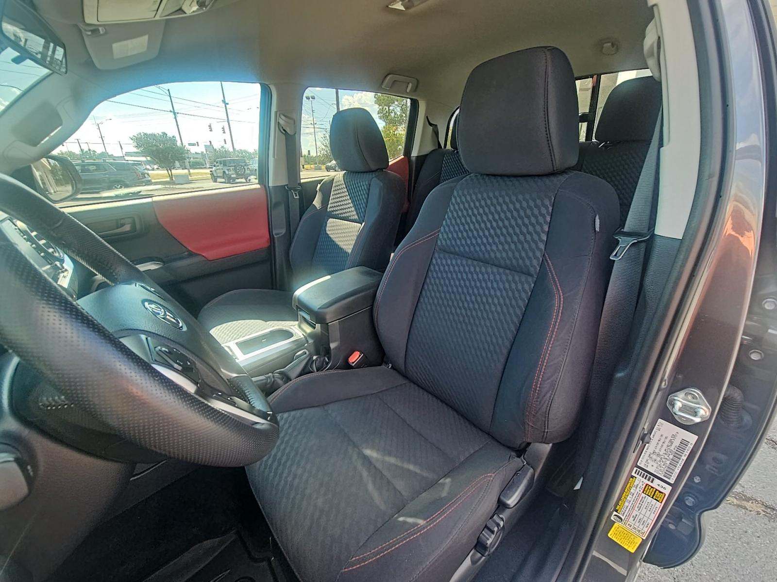 2022 Toyota Tacoma SR5 RWD