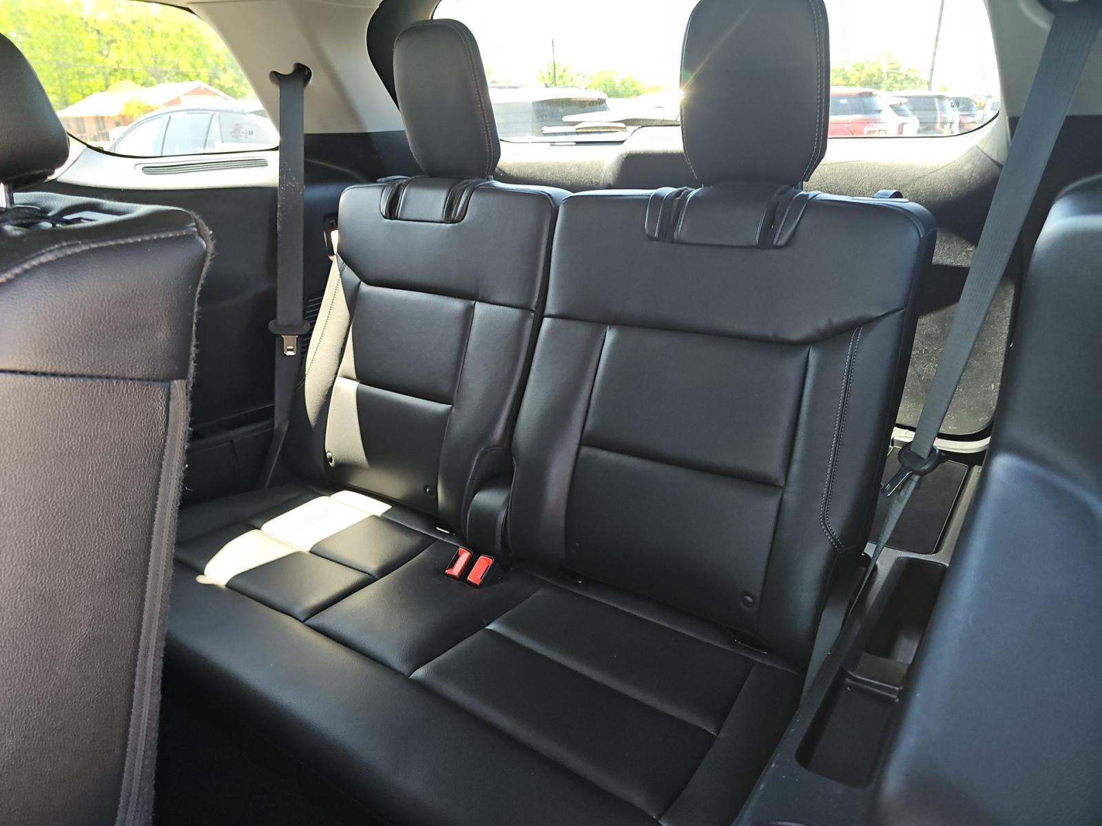 FORD EXPLORER - 10