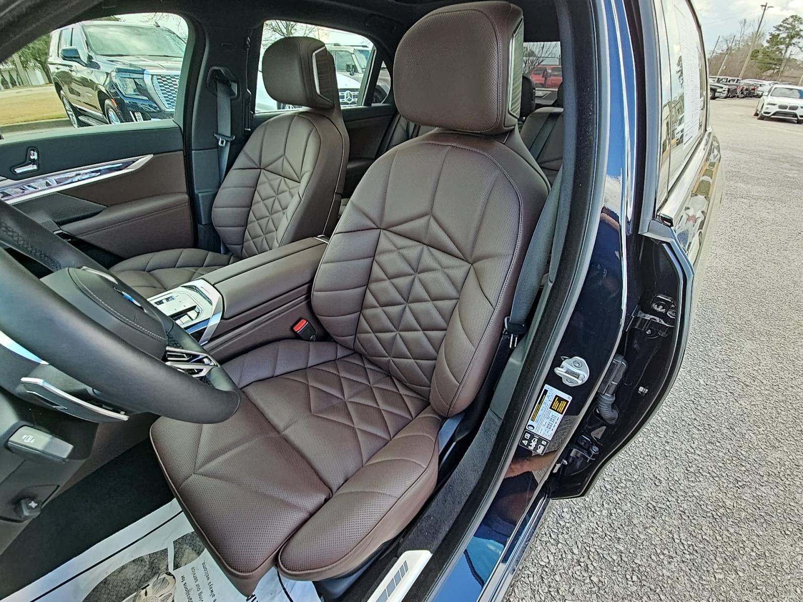 2025 BMW 7 Series 740i xDrive AWD