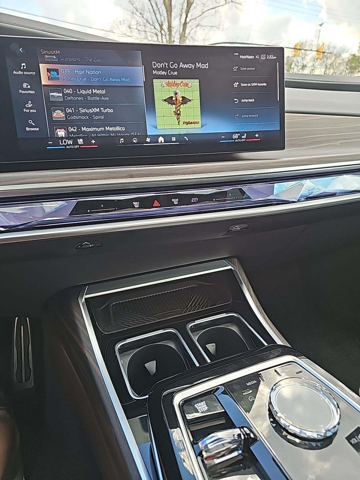 2025 BMW 7 Series 740i xDrive AWD