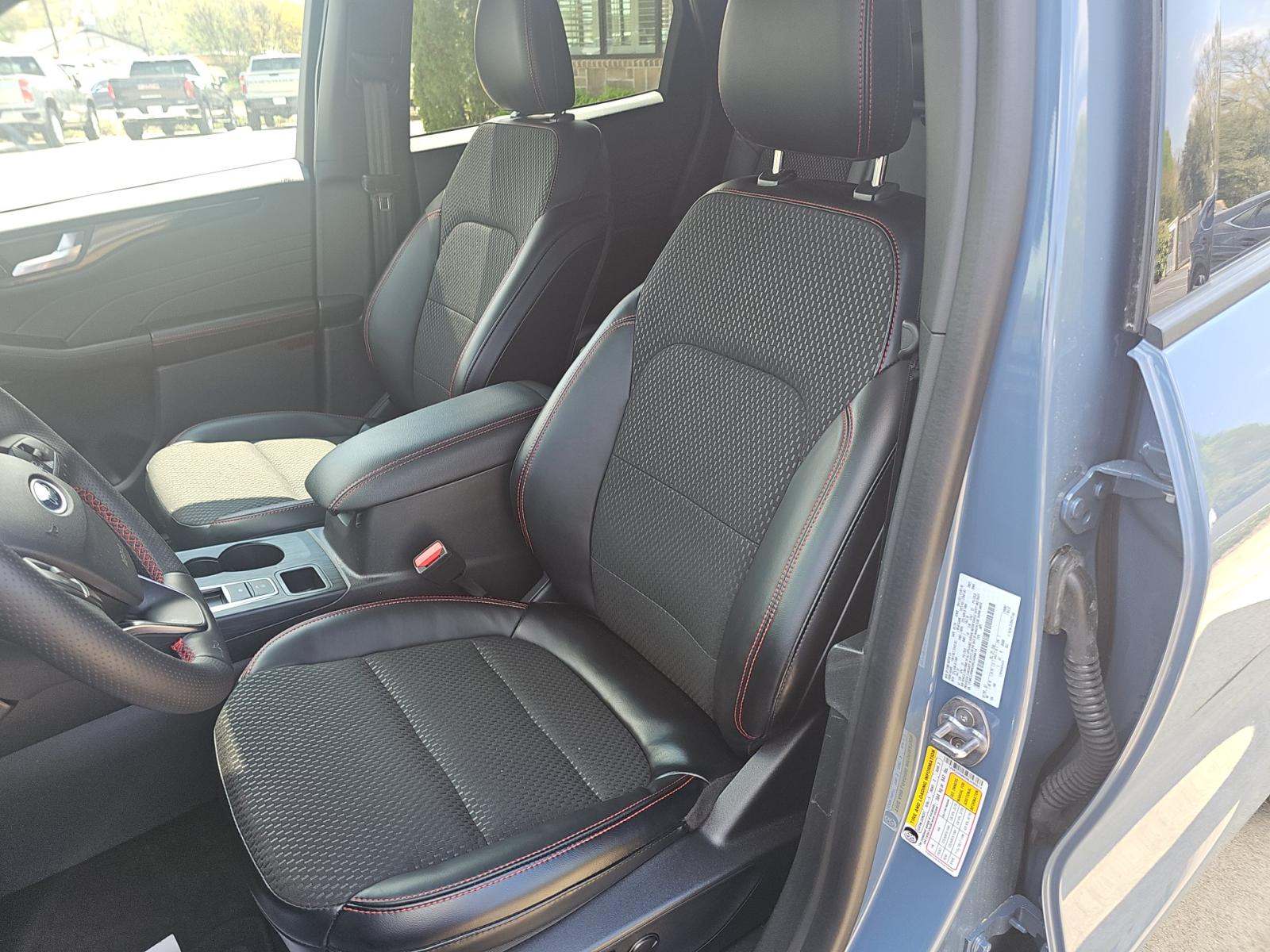 FORD ESCAPE - 6
