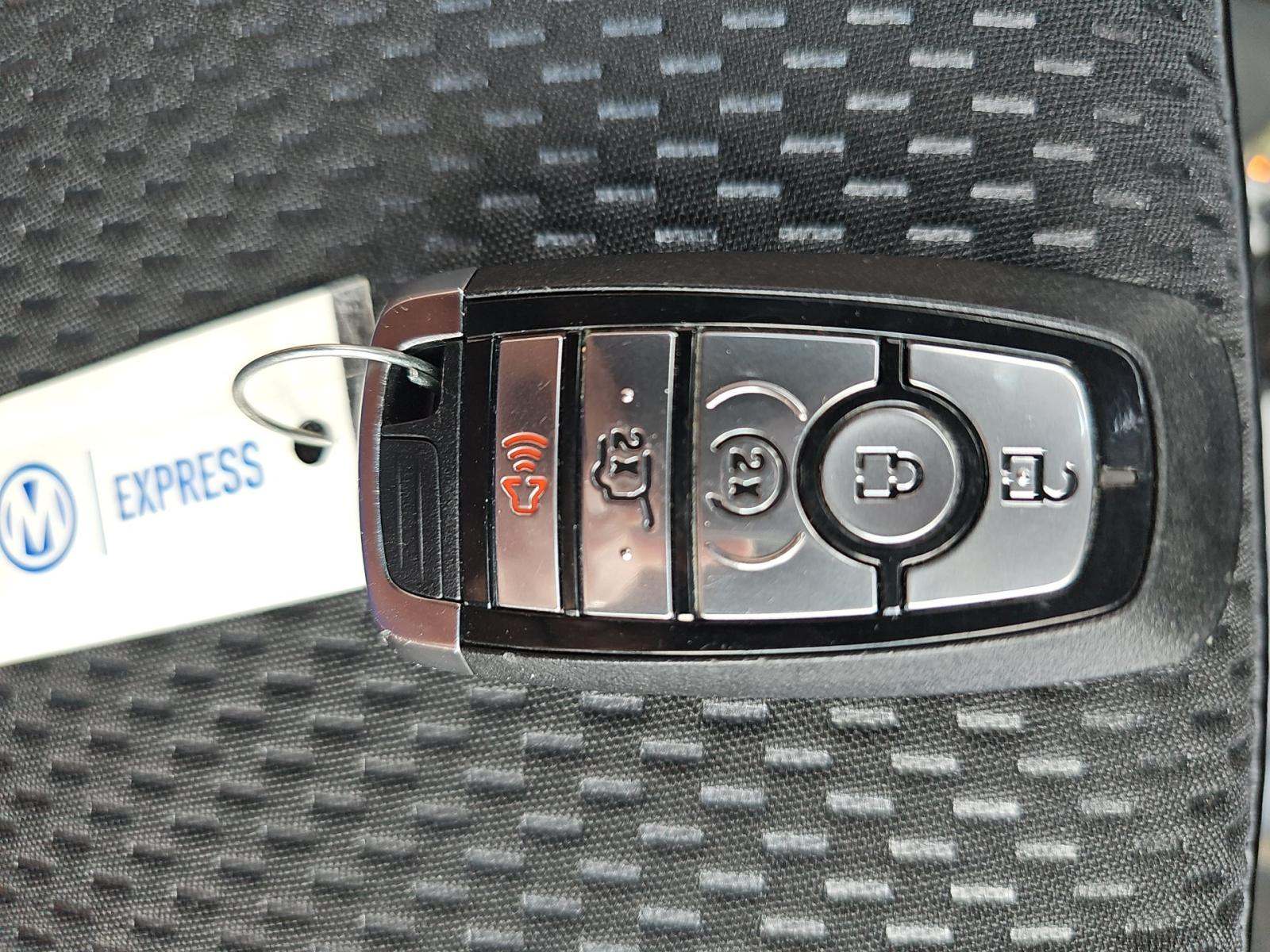 FORD ESCAPE - 8