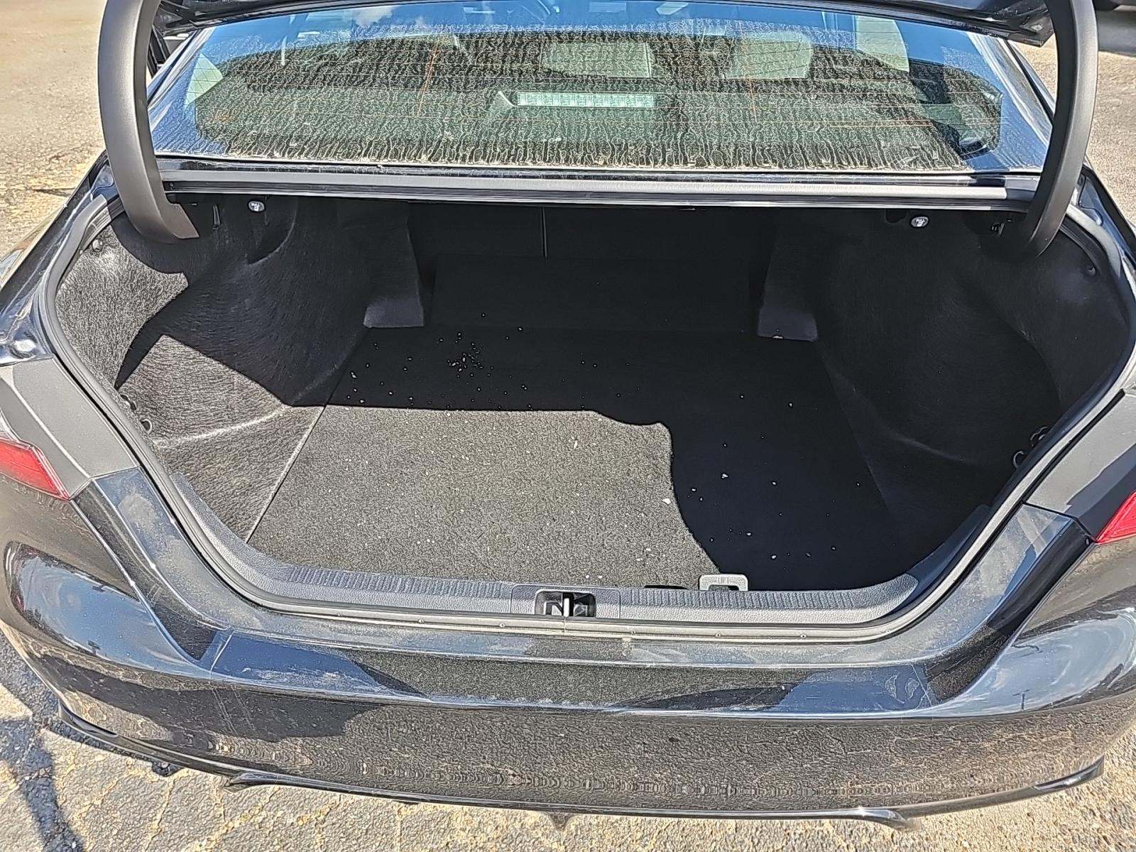 2024 Toyota Camry SE FWD