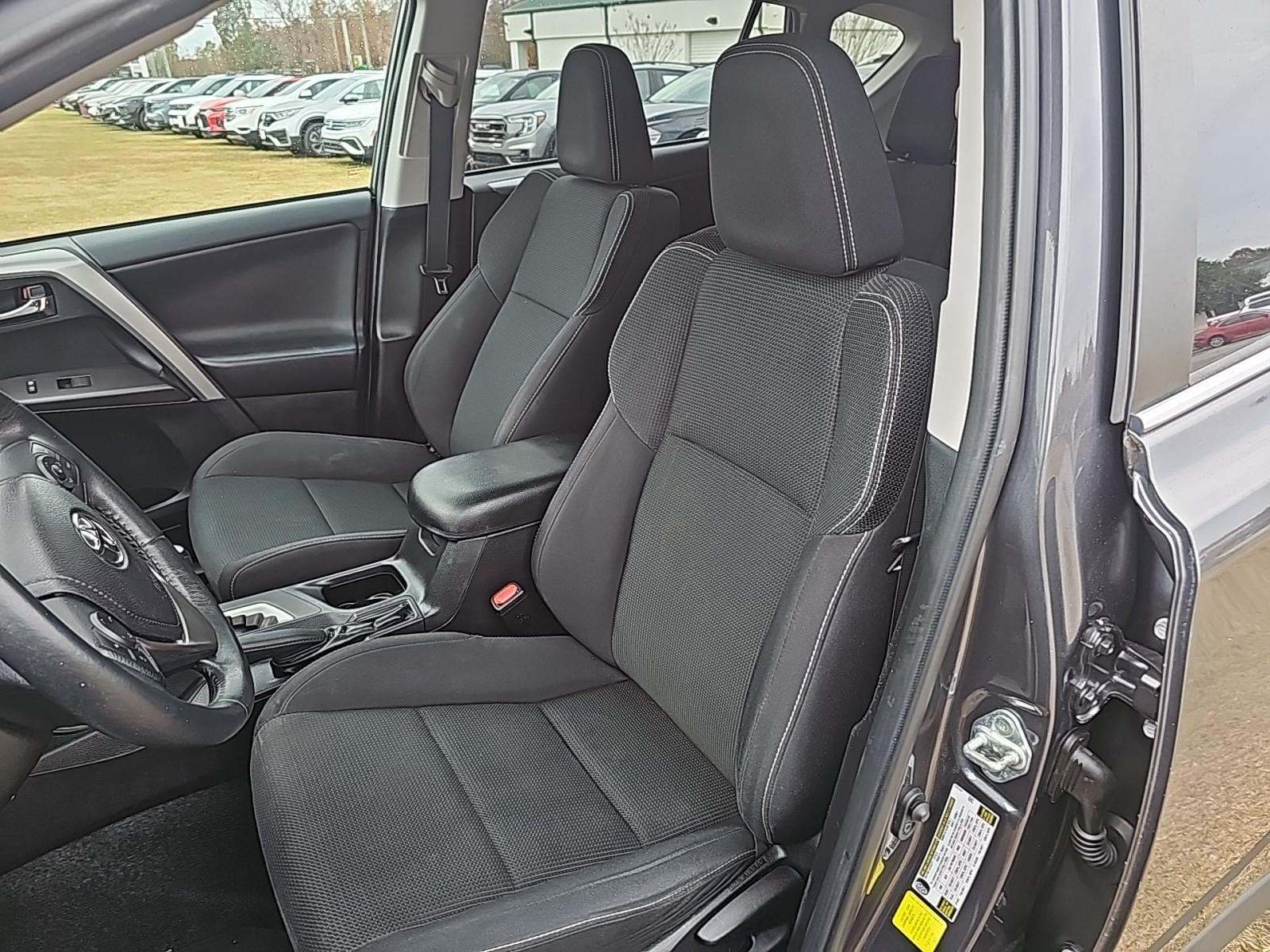 2018 Toyota RAV4 XLE FWD