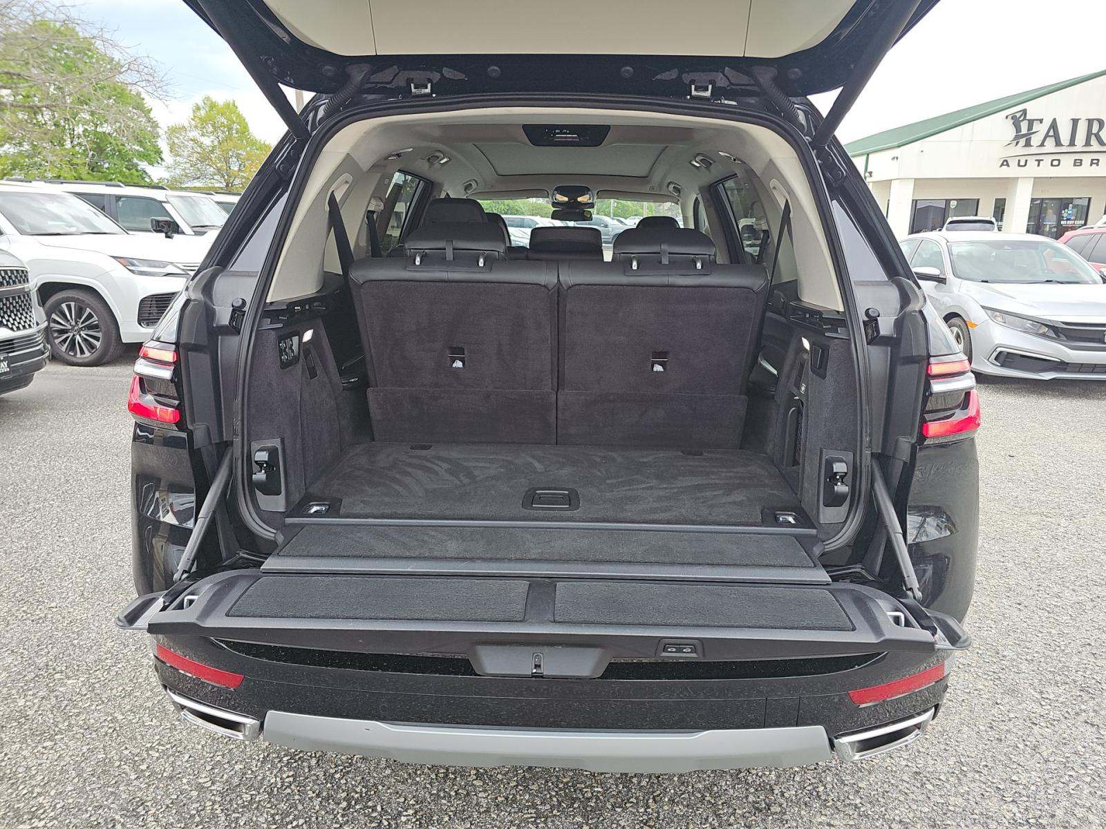 2025 BMW X7 xDrive40i AWD