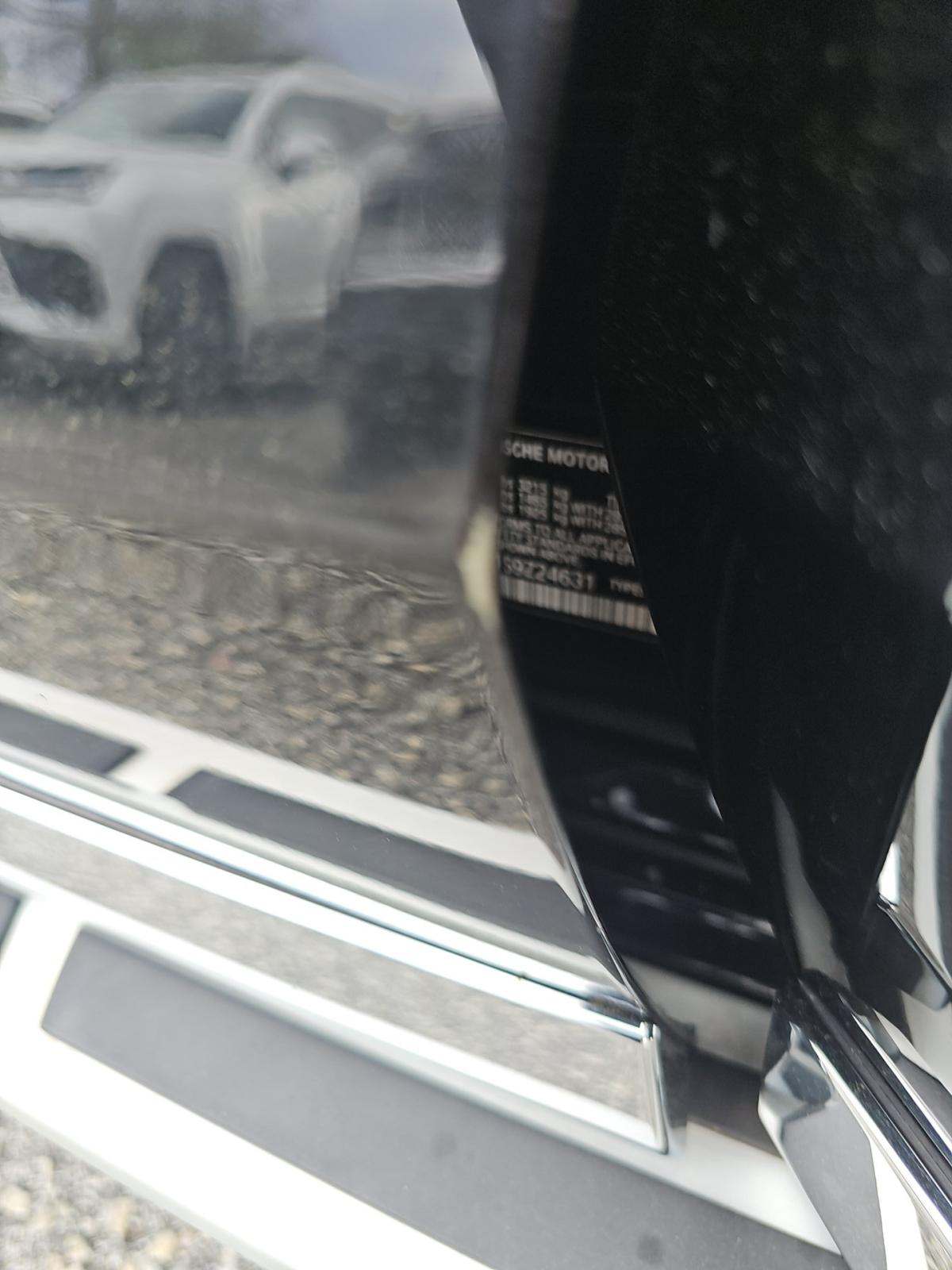 2025 BMW X7 xDrive40i AWD