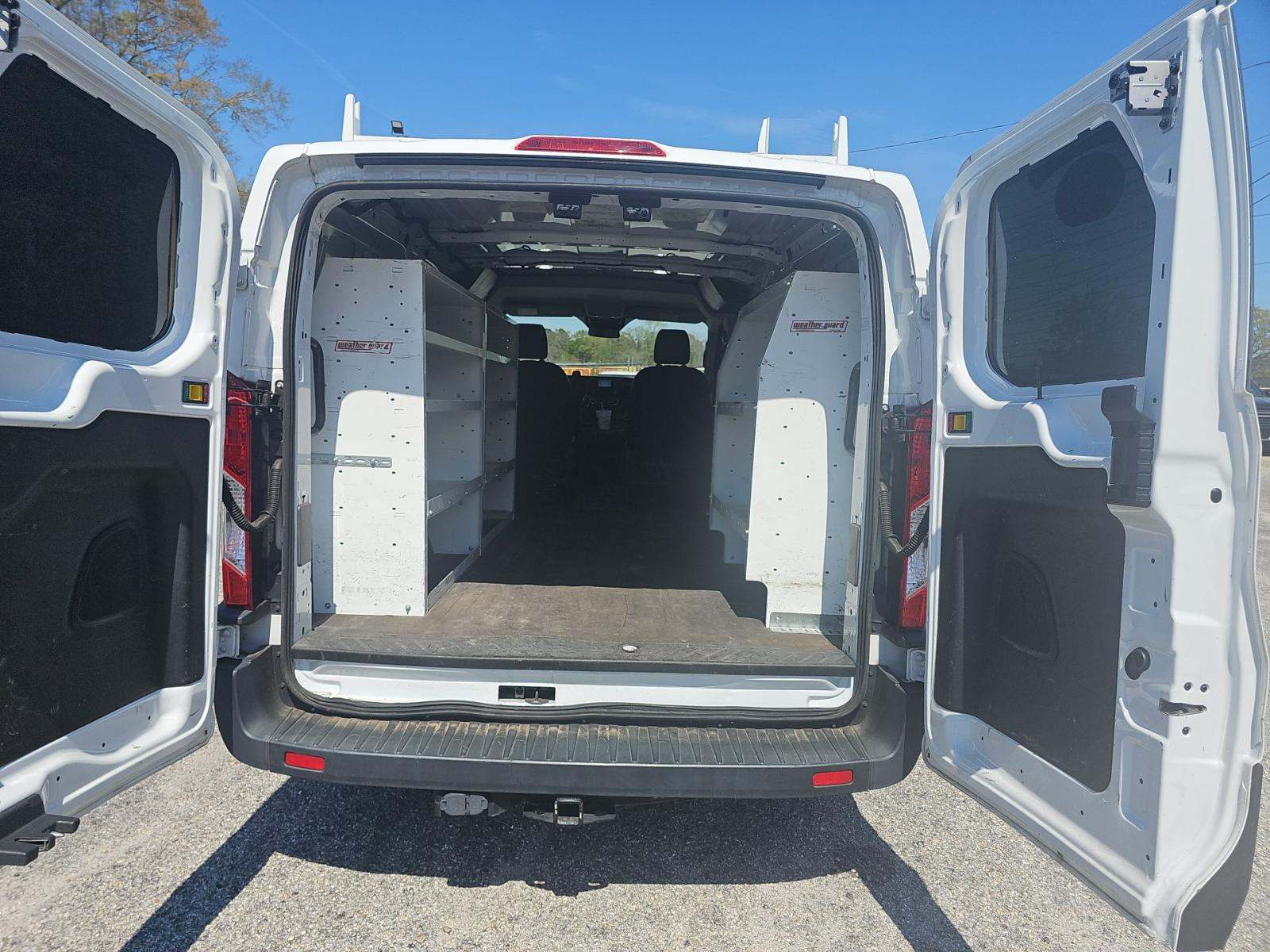 FORD TRANSIT 150 - 9