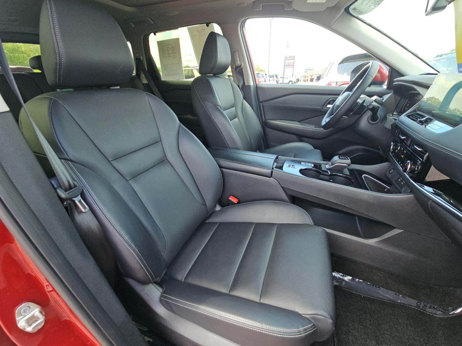 2025 Nissan Rogue SL FWD