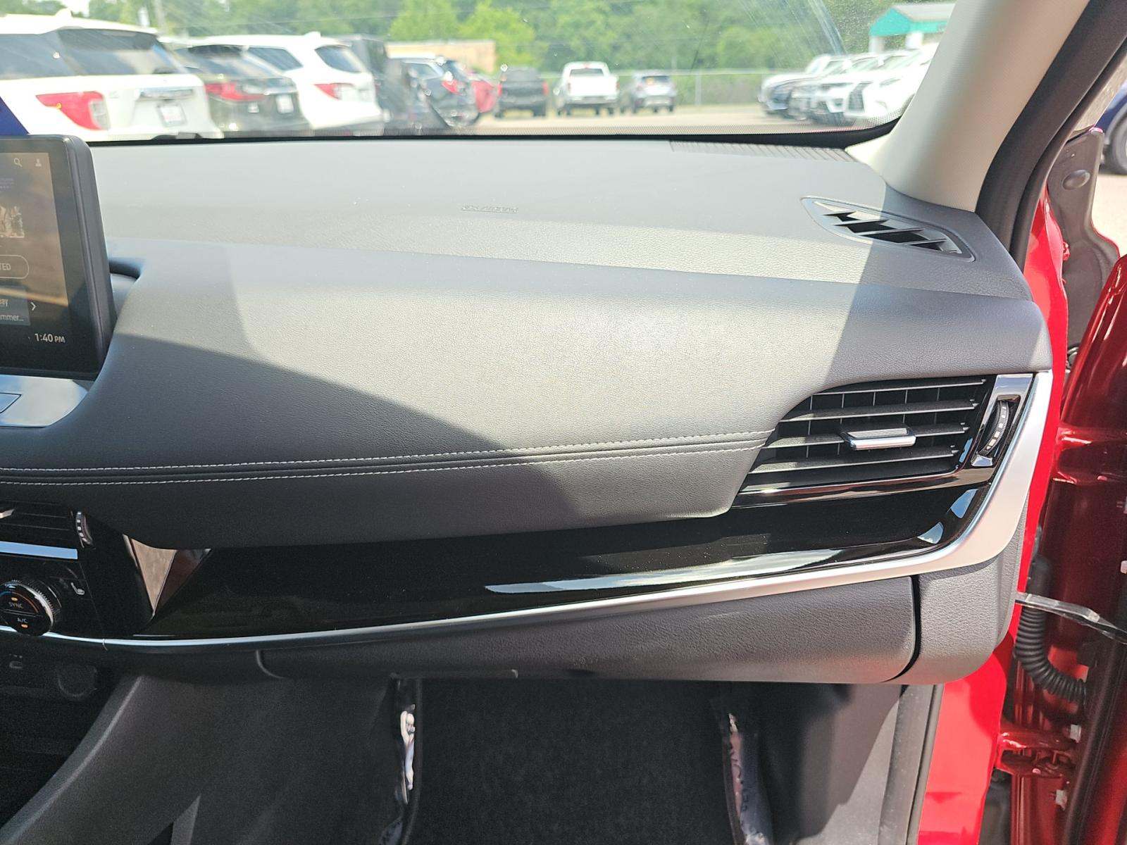 2025 Nissan Rogue SL FWD