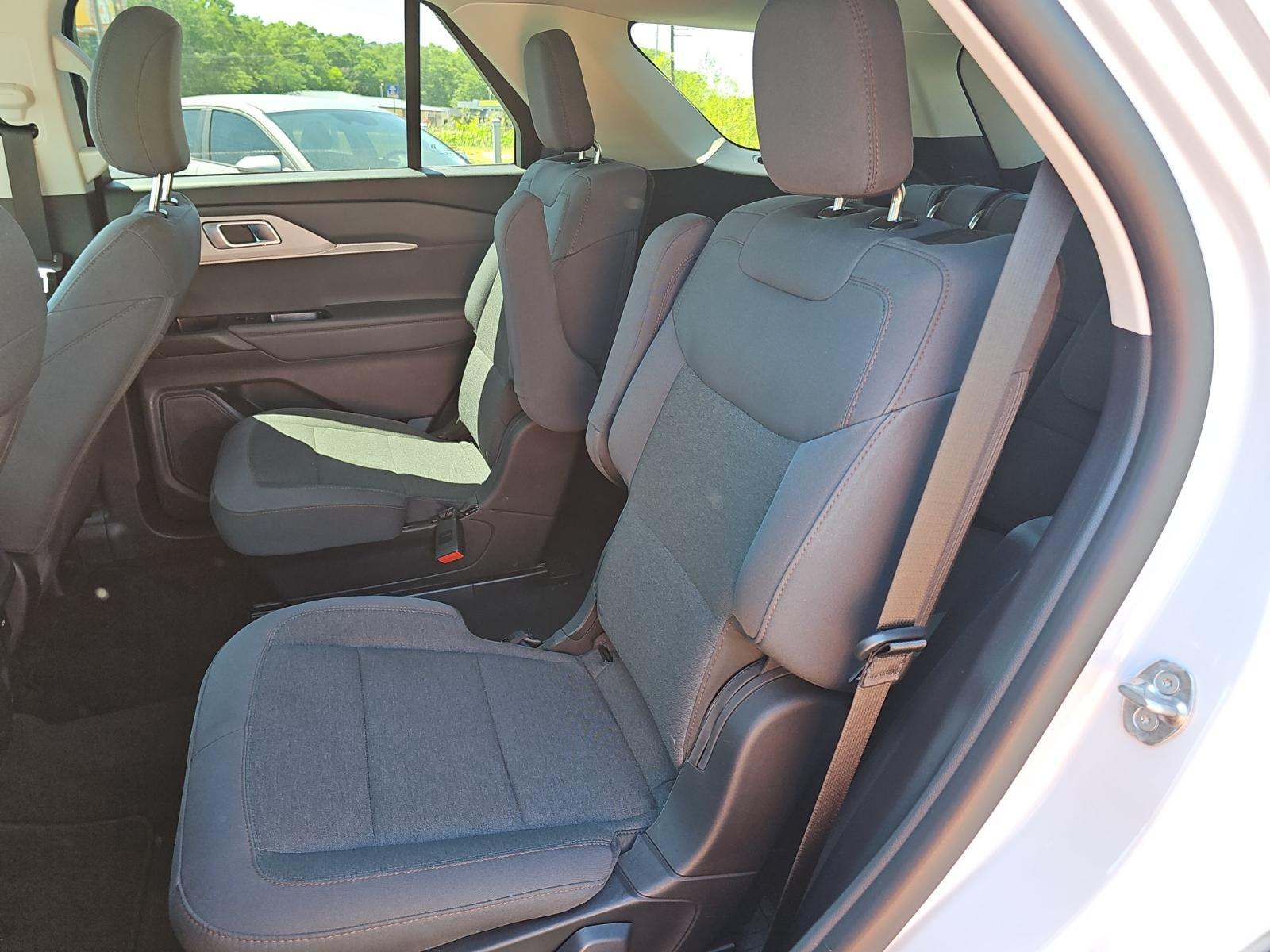 FORD EXPLORER - 9