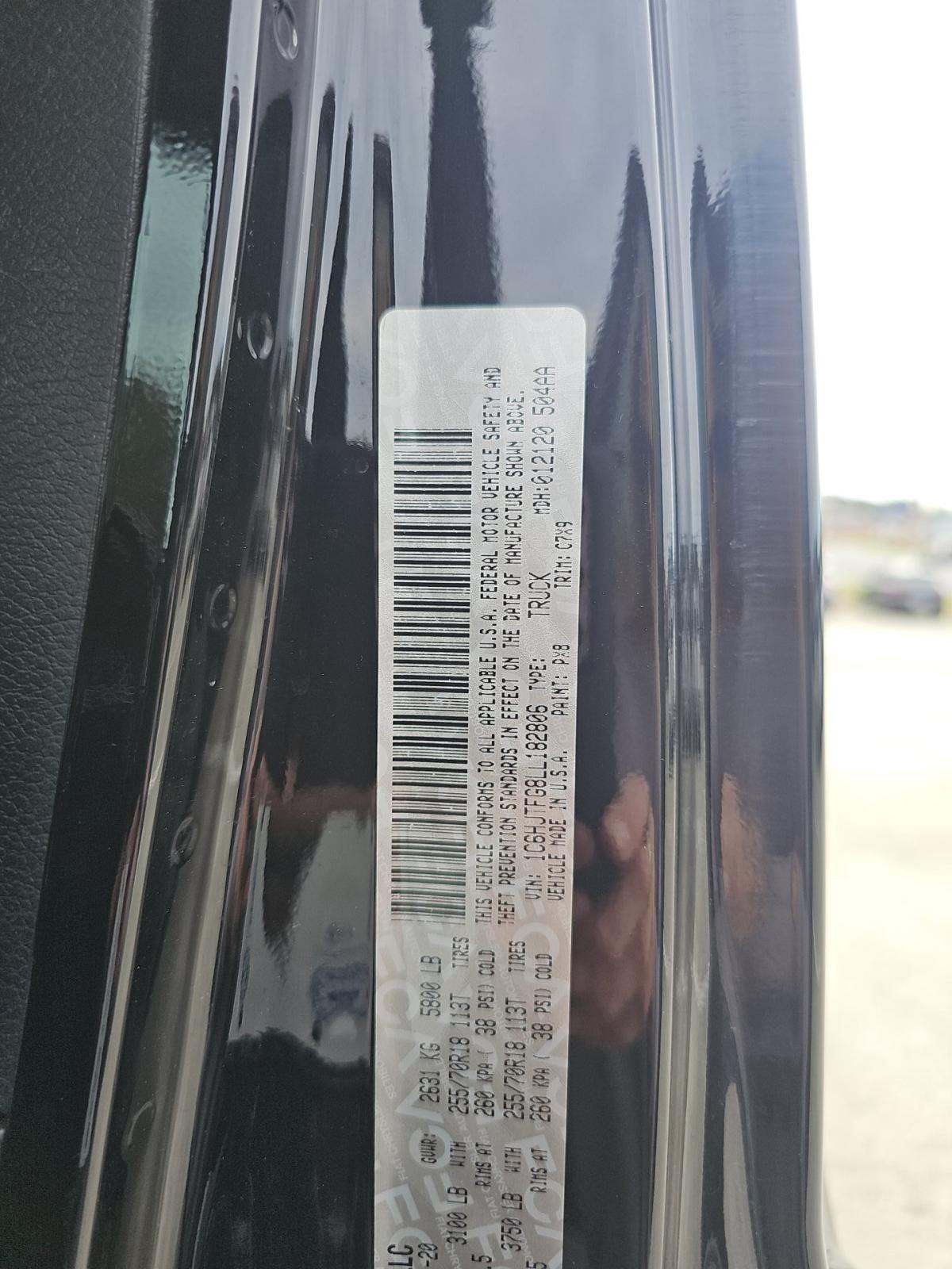 JEEP GRAND CHEROKEE - 1