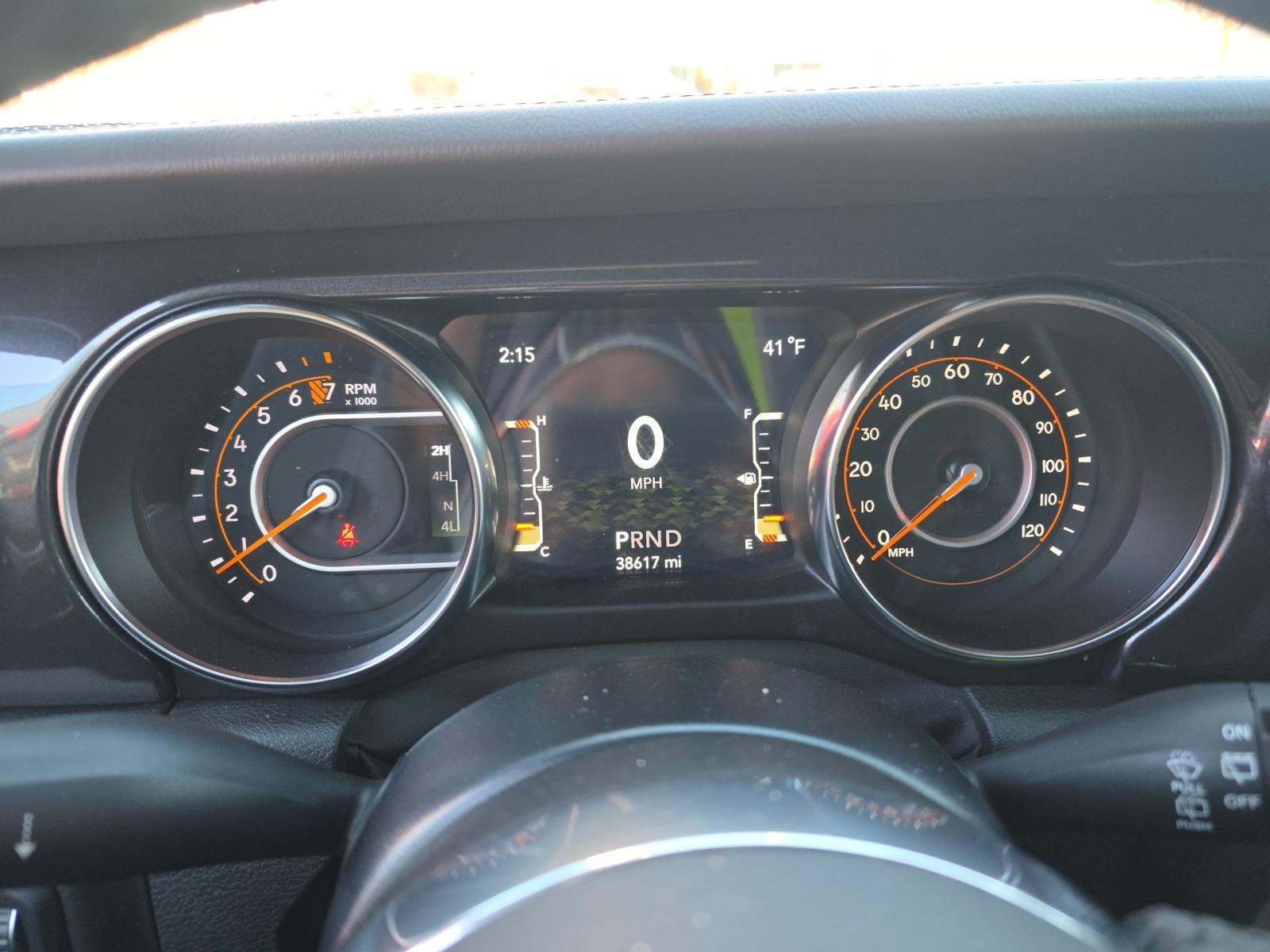 JEEP UNLIMITED SAHARA ALTITUDE EDITION - 9