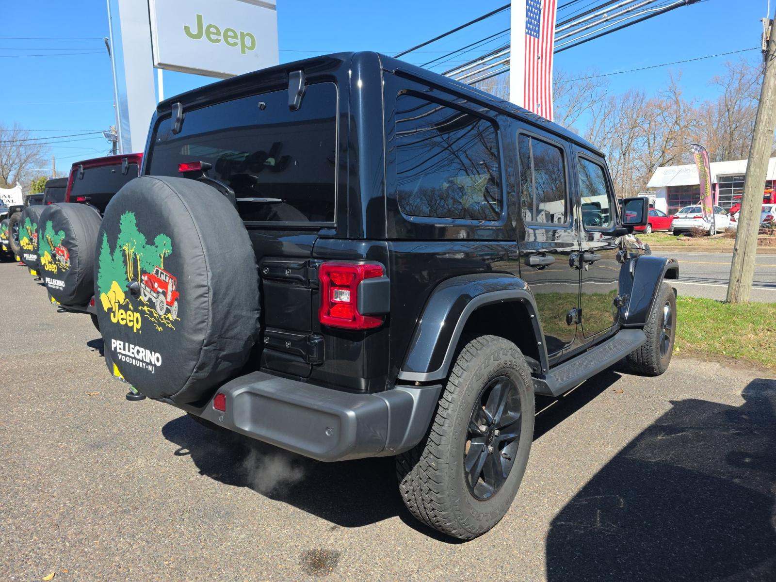 JEEP UNLIMITED SAHARA ALTITUDE EDITION - 3