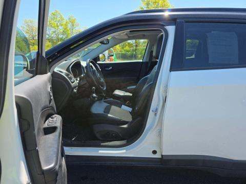 JEEP LATITUDE ALTITUDE EDITION - 2