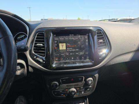 JEEP LATITUDE ALTITUDE EDITION - 6