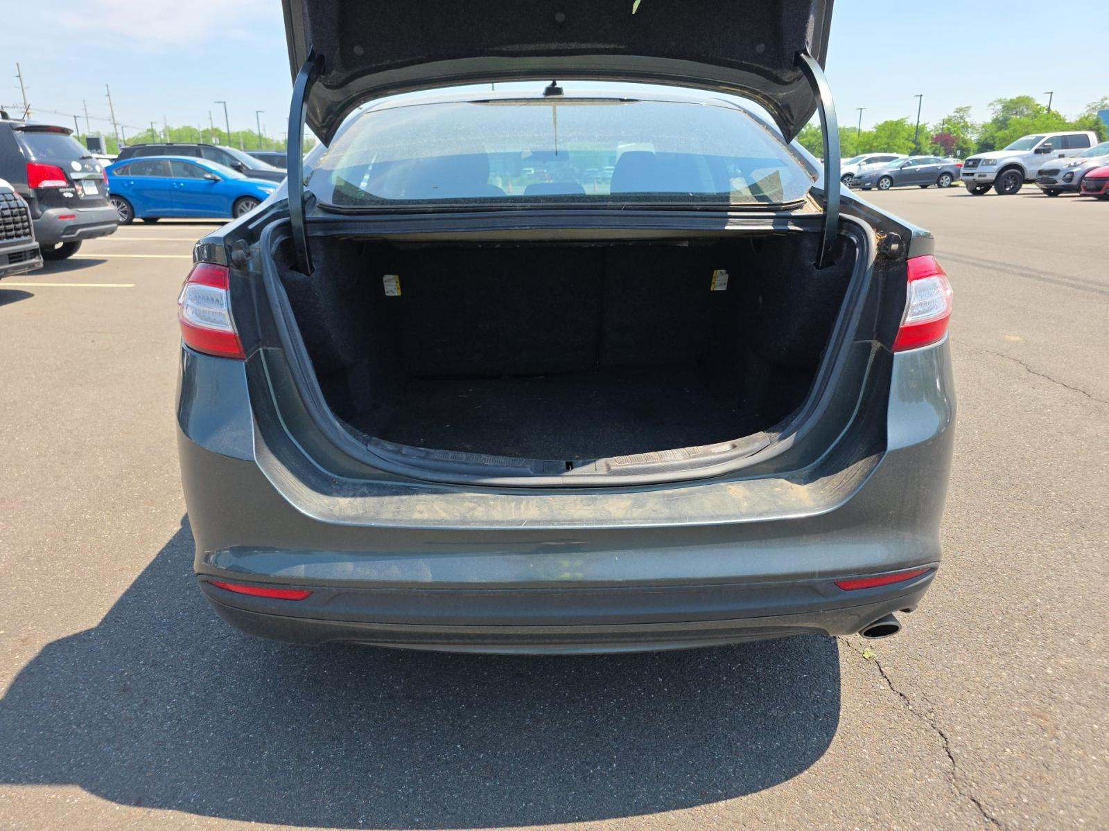 FORD FUSION - 10