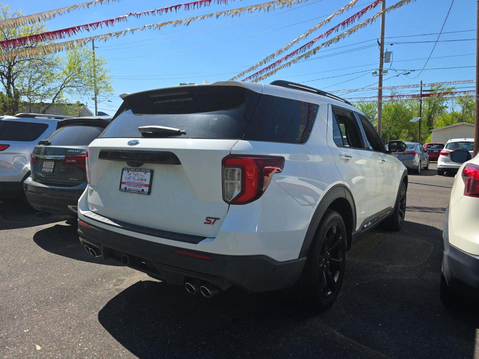 FORD EXPLORER - 3