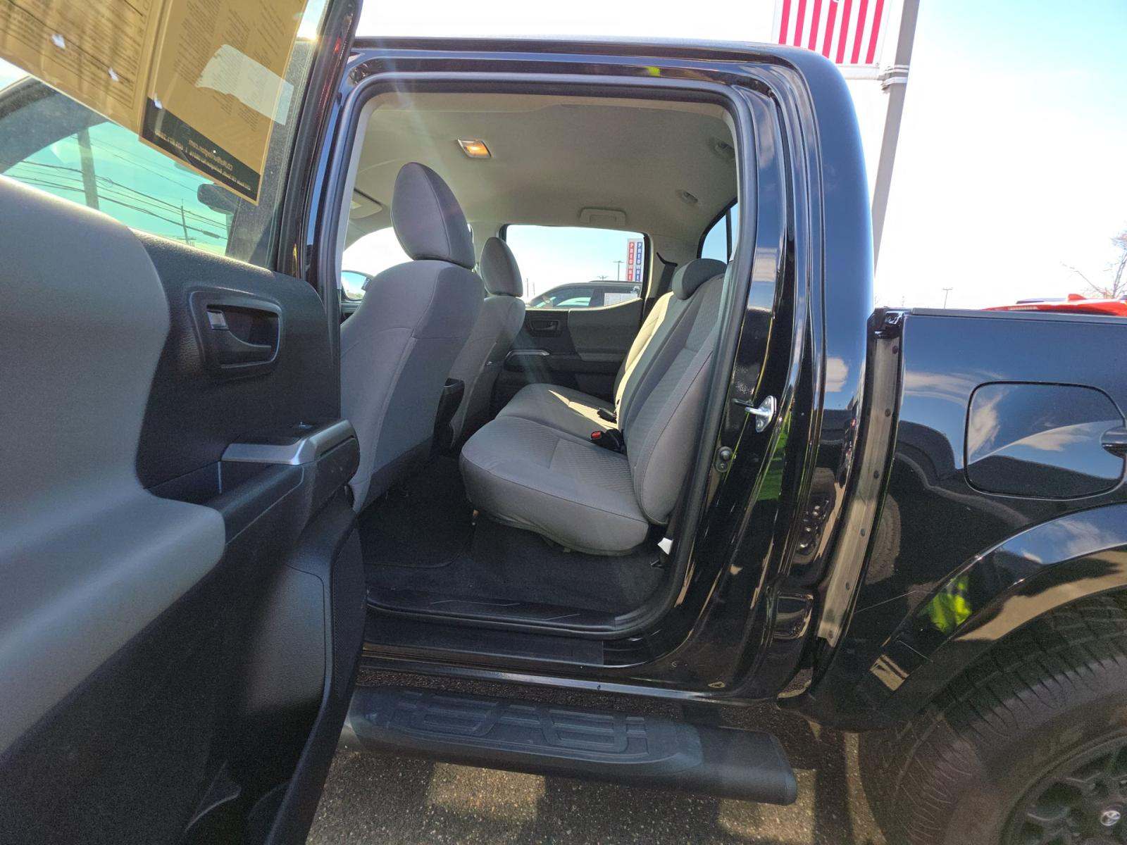 2021 Toyota Tacoma SR5 AWD