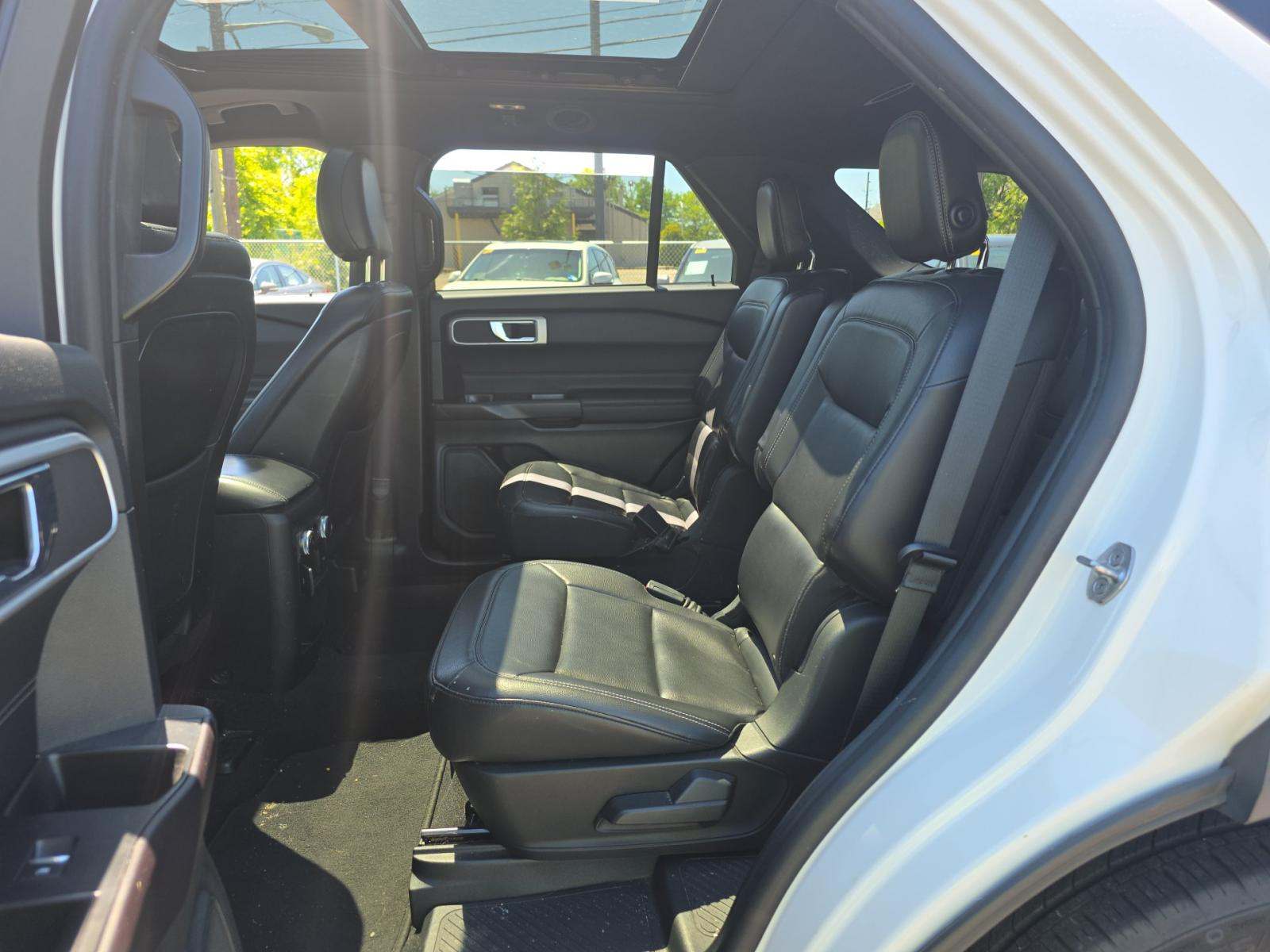 FORD EXPLORER - 9