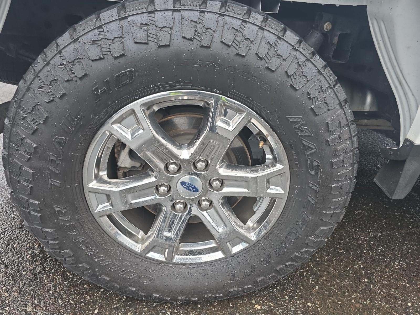 2022 Ford F-150 Hybrid Lariat AWD