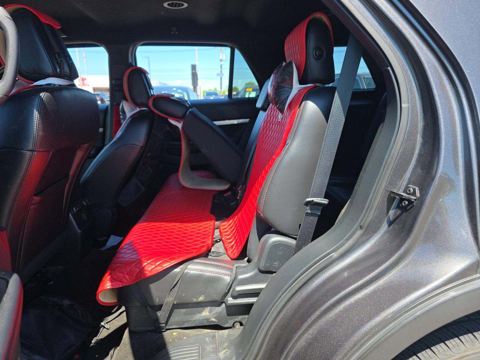 FORD EXPLORER - 9