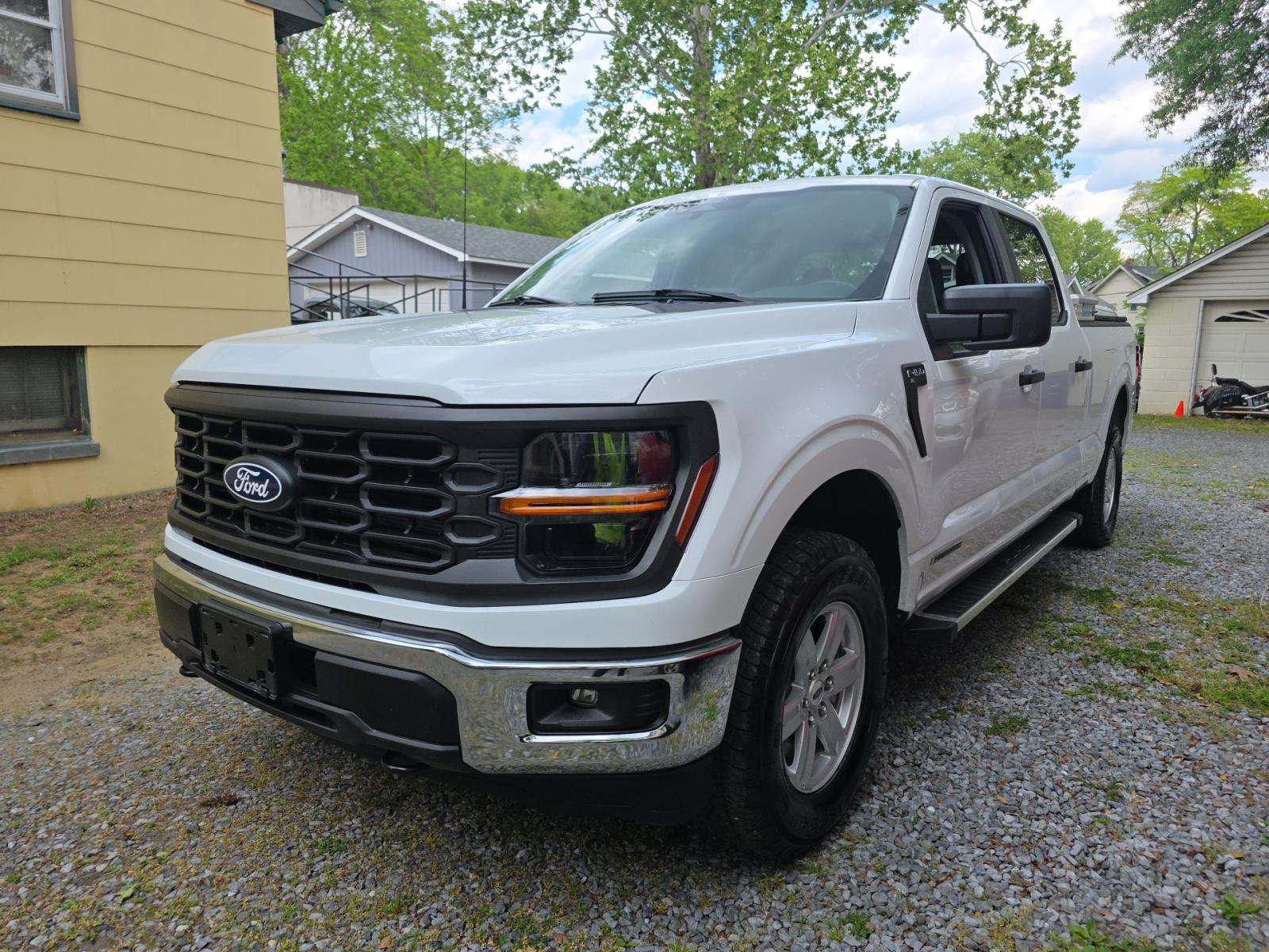 2025 Ford F-150 Hybrid XL AWD