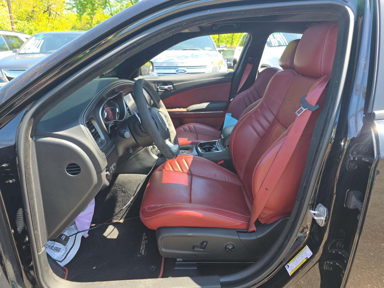 DODGE CHALLENGER - 6