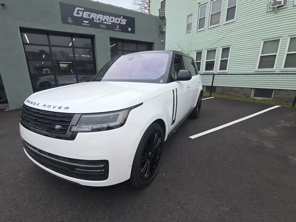2023 Land Rover Range Rover SE LWB AWD