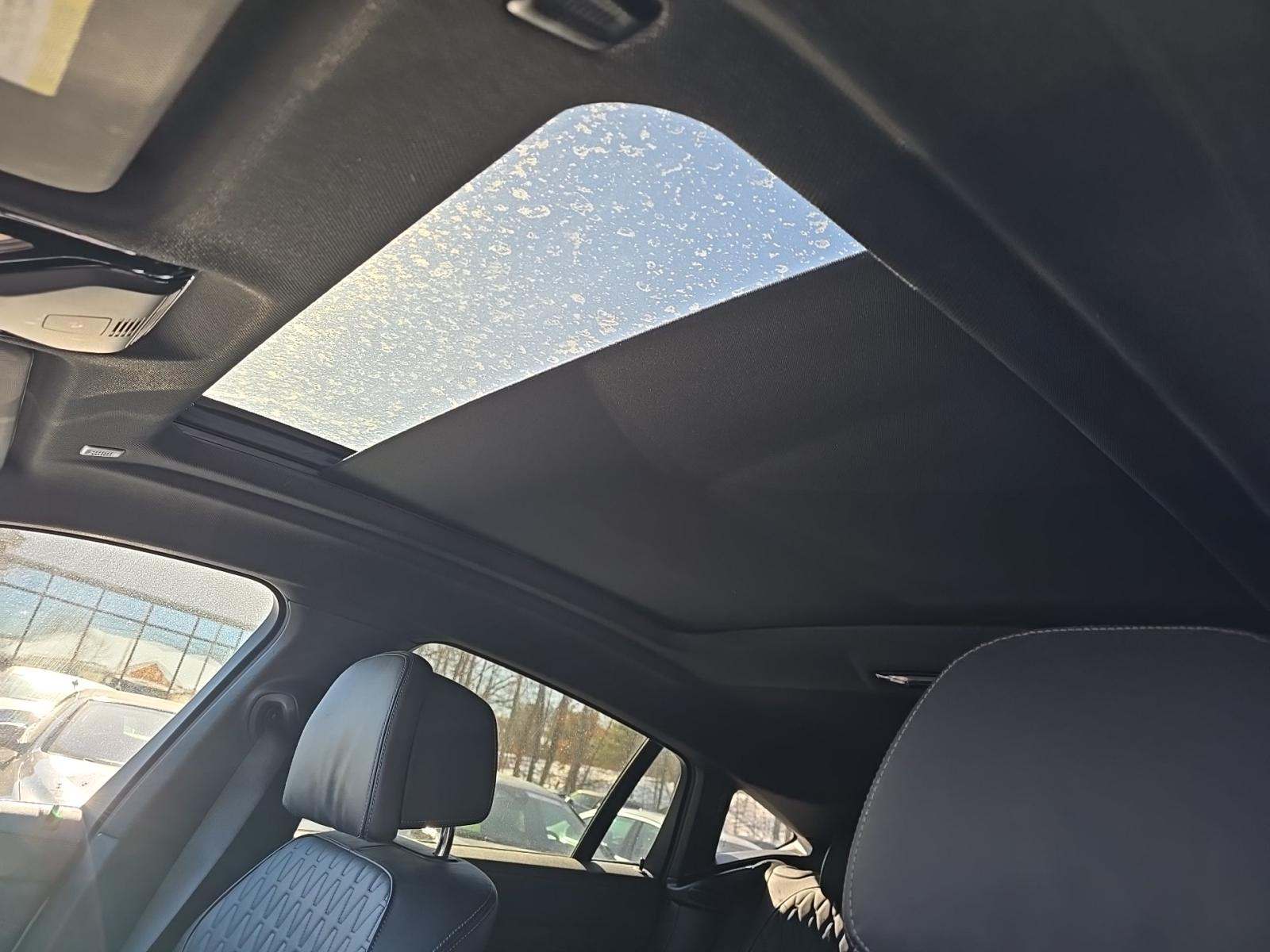 2023 BMW X6 xDrive40i AWD