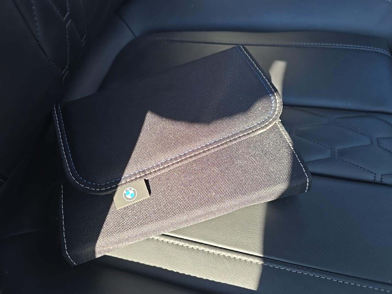 2023 BMW X6 xDrive40i AWD