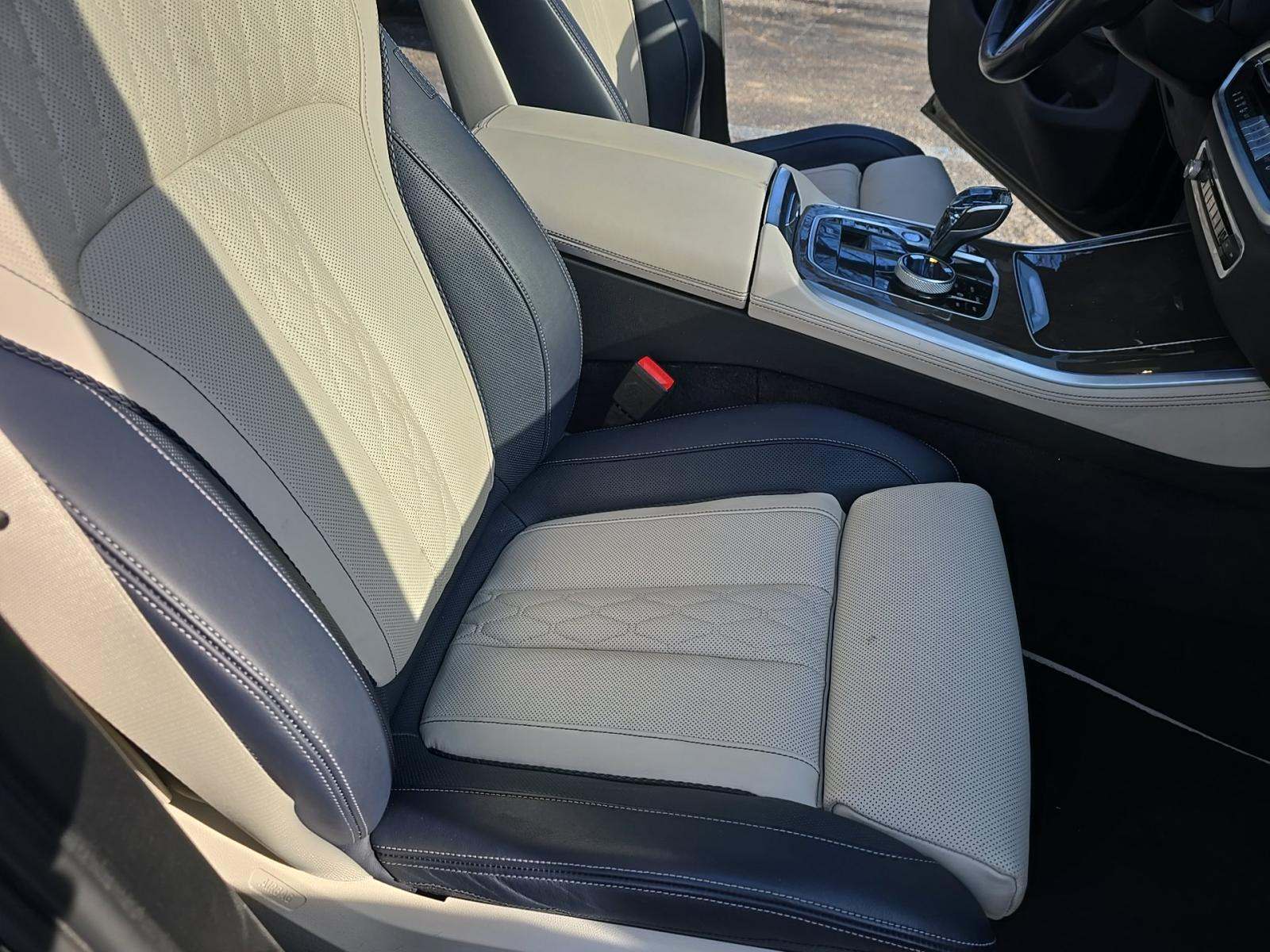 2022 BMW X5 M50i AWD