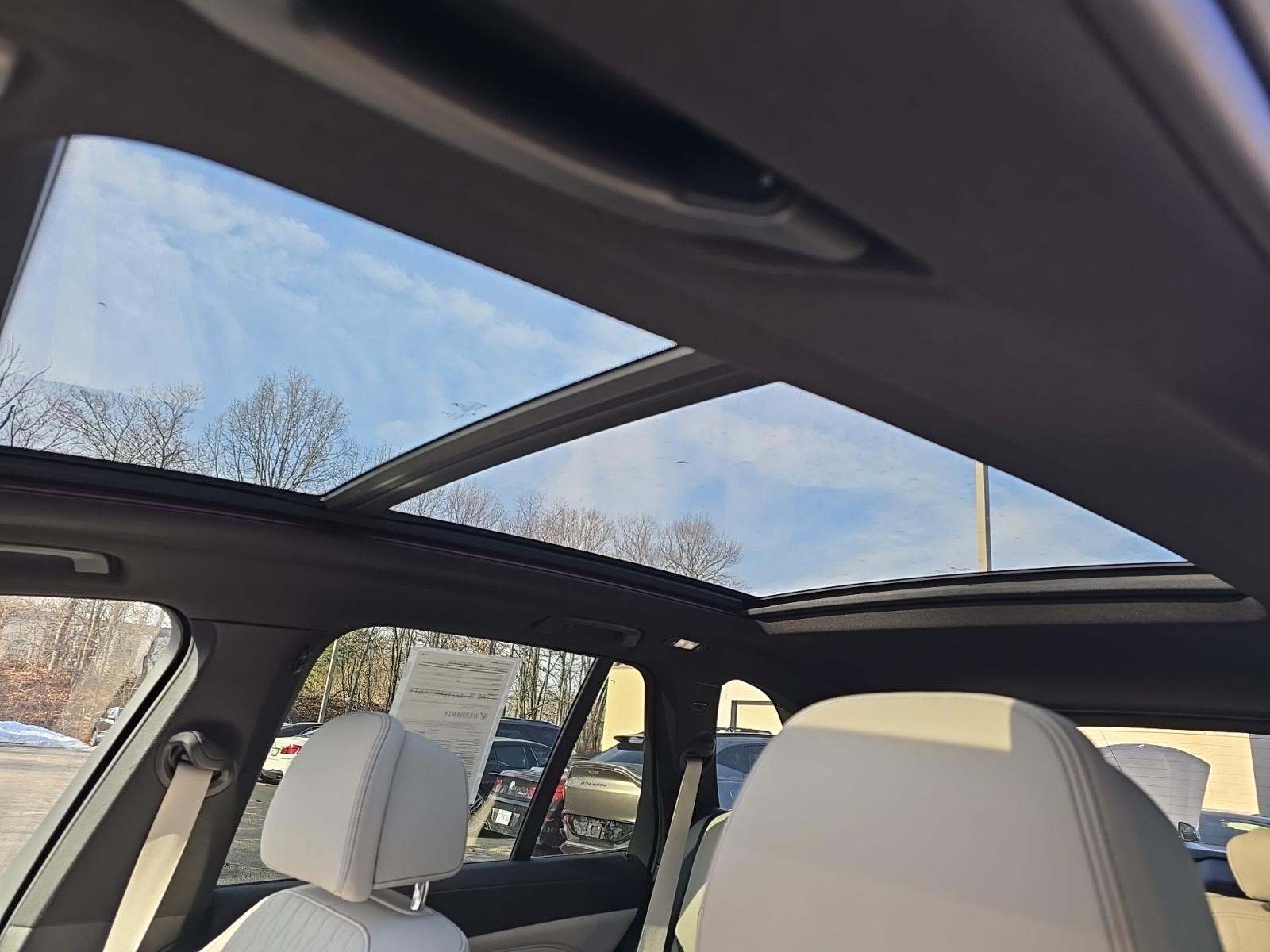 2022 BMW X5 M50i AWD