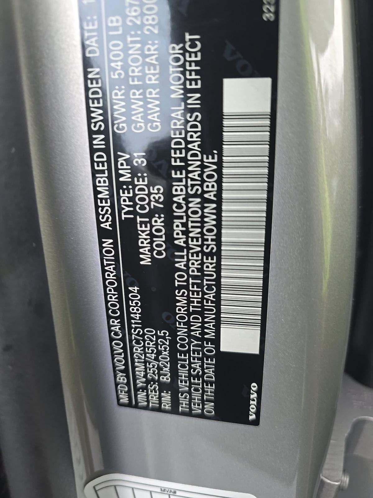 2025 Volvo XC60 B5 Plus AWD