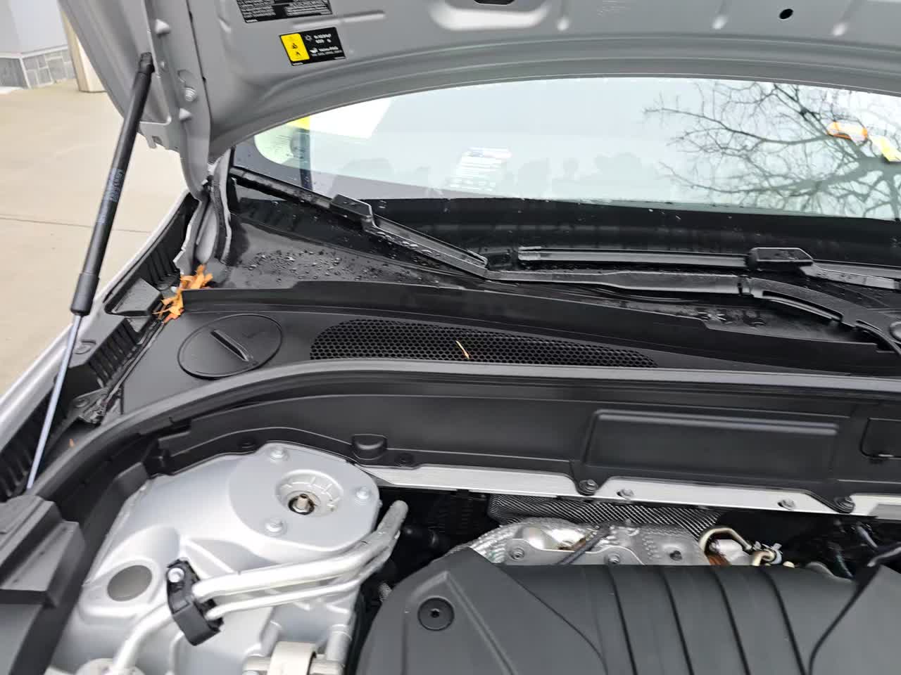 2025 Volvo XC60 B5 Plus AWD