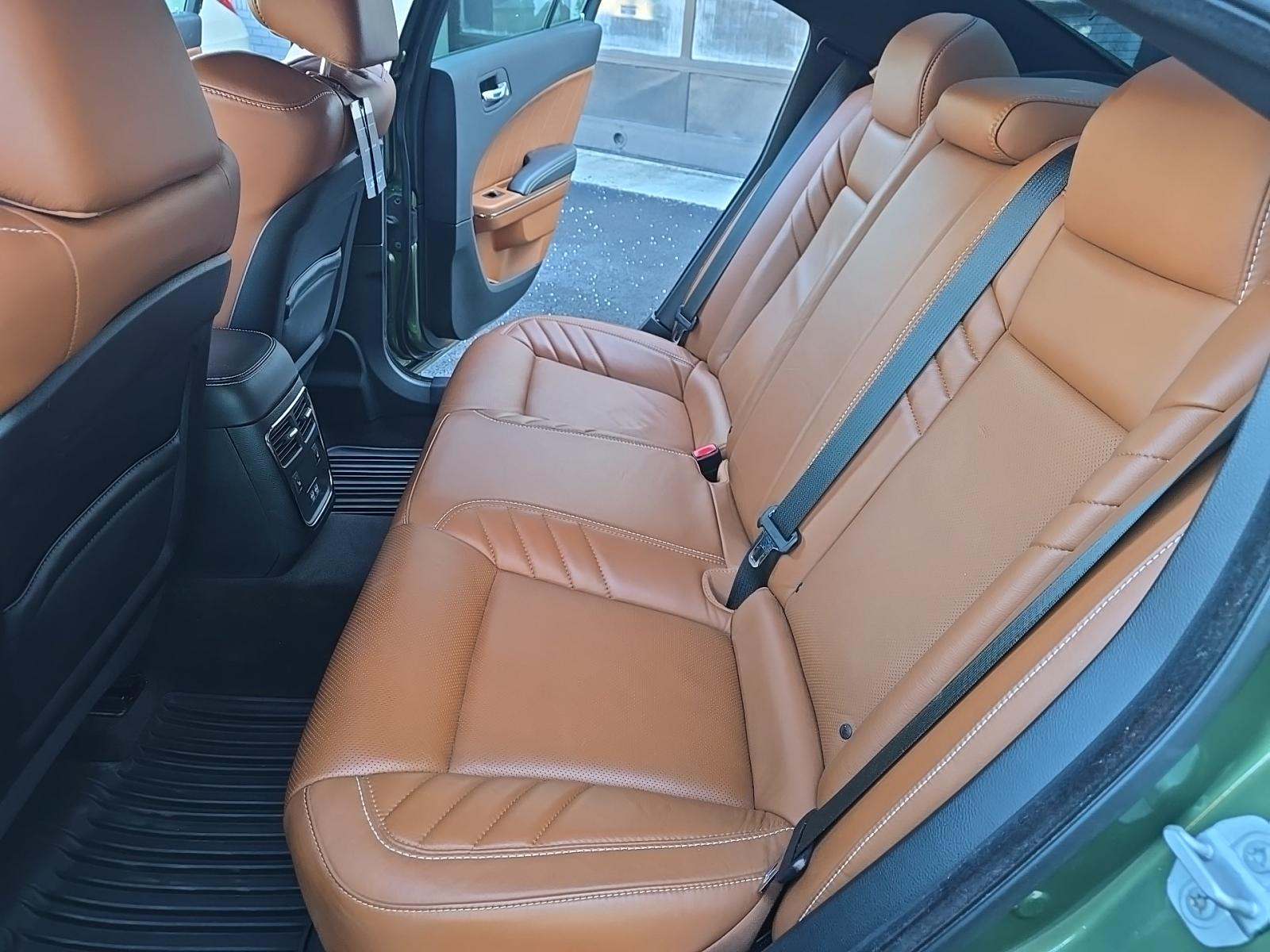 DODGE CHALLENGER - 9