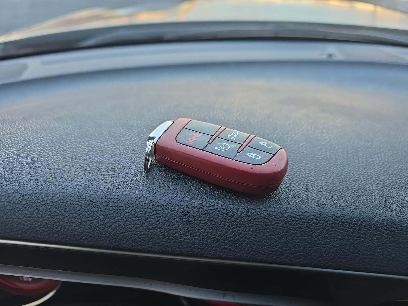 DODGE CHALLENGER - 4