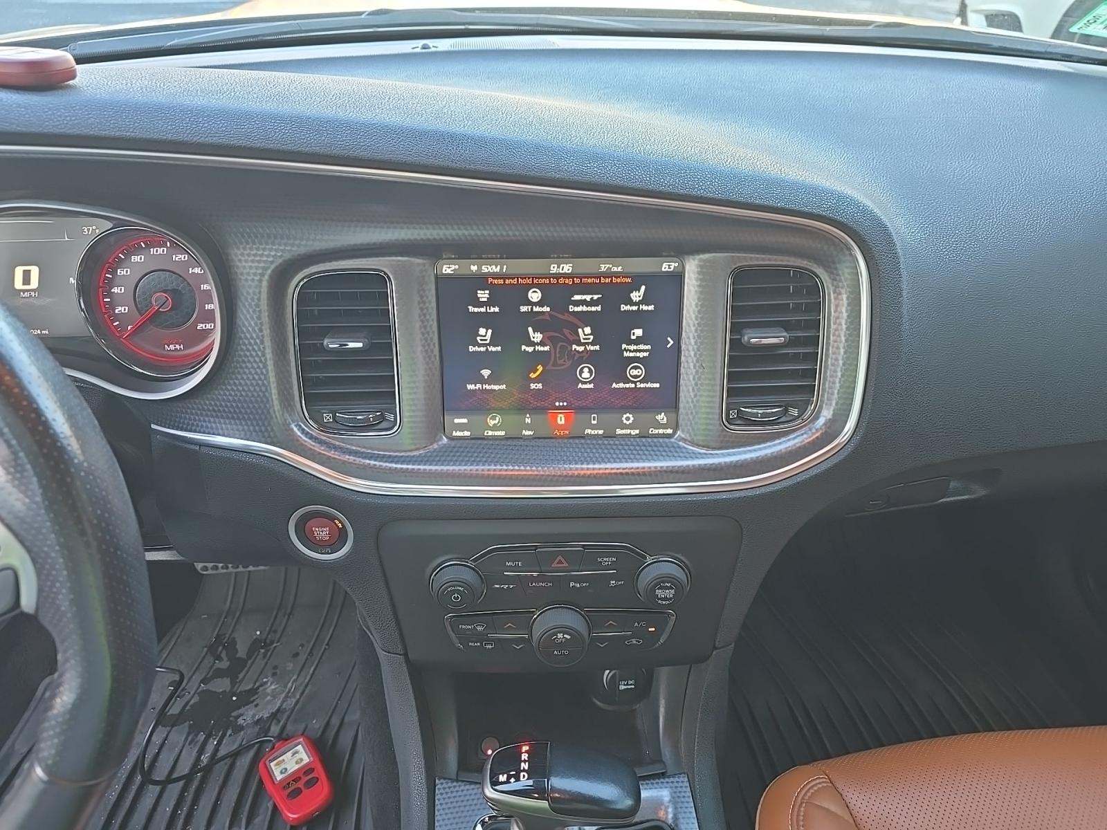 DODGE CHALLENGER - 6